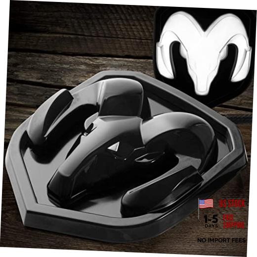 2009-18 RAM Lighted Grille Emblem,Black/Black