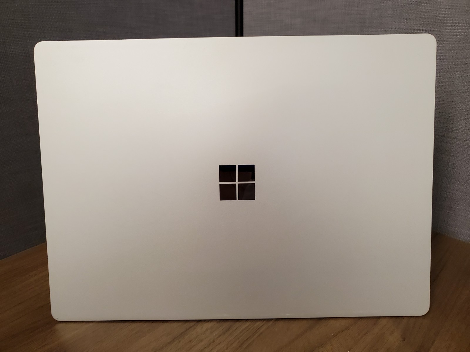 Microsoft Surface Laptop 2 | i5-8350U | 8GB RAM | 128GB SSD | Win11 Pro | Silver