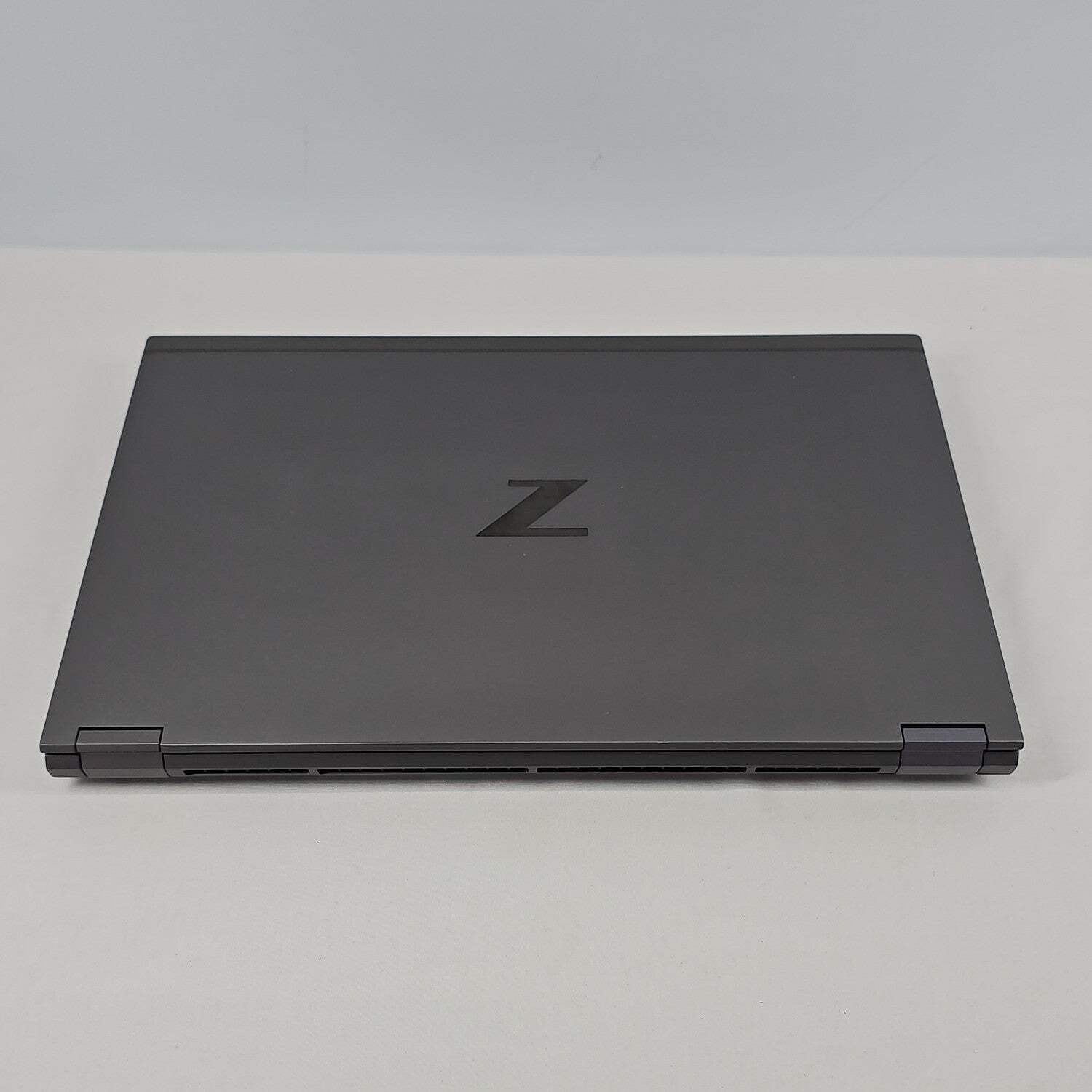 HP ZBook Fury 15 G8 15.6″ i7-11850H 2.5GHz 32GB RAM 512GB SSD Quadro T1200