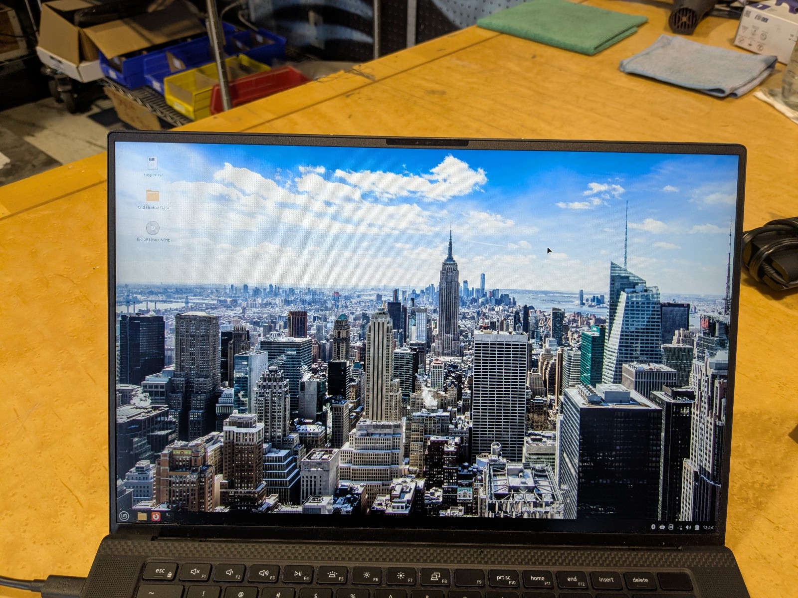 Dell XPS 15 9510 15.6″ Laptop 9-11900H 2.5Ghz 32GB Ram 1TB SSD RTX 3050 Ti No OS