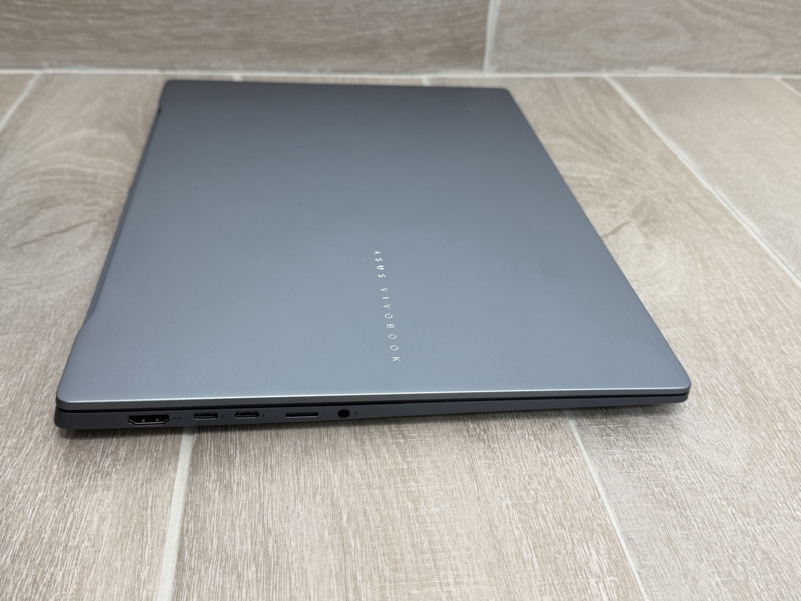 Asus Vivobook S 15 S5506M 15.6″ Core Ultra 7 155H 16GB RAM 1TB NVMe SSD Win-11