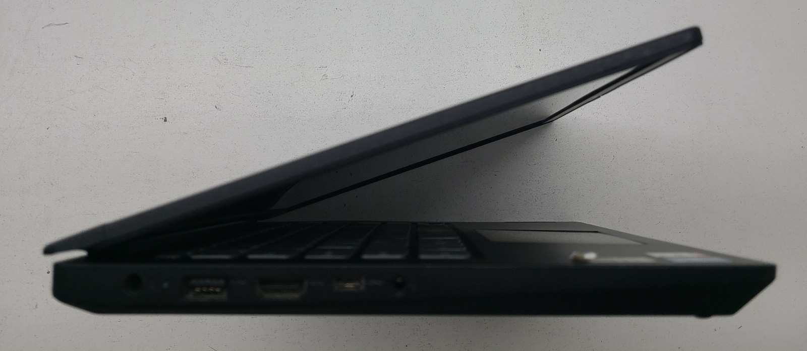 Lenovo V14 G2-ITL 15.6″ Laptop Intel Core i5-1135G7 NO RAM/HD/OS/POWER (FL)