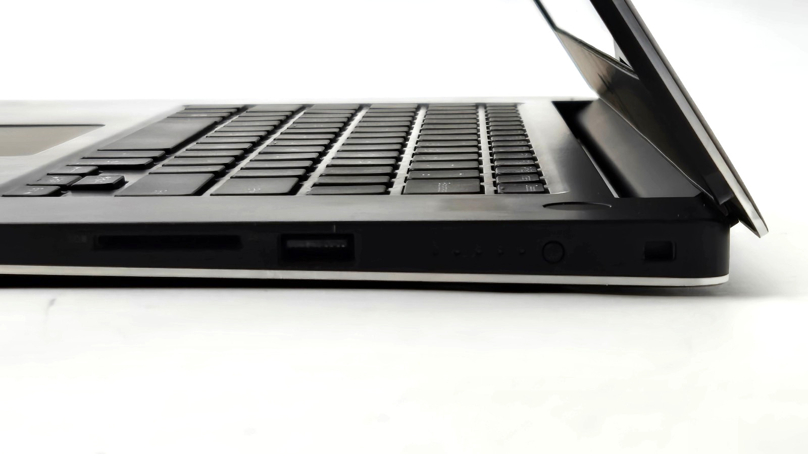 Dell Precision 5530 Laptop Intel i5-8th, 16GB RAM 256GB SSD NVIDIA Quadro P1000.
