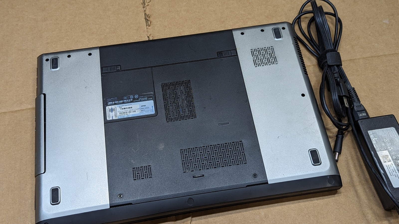 Dell System Vostro 3750 Laptop Core i3-2330M @ 2.20GHz 8GB RAM 200GB HDD