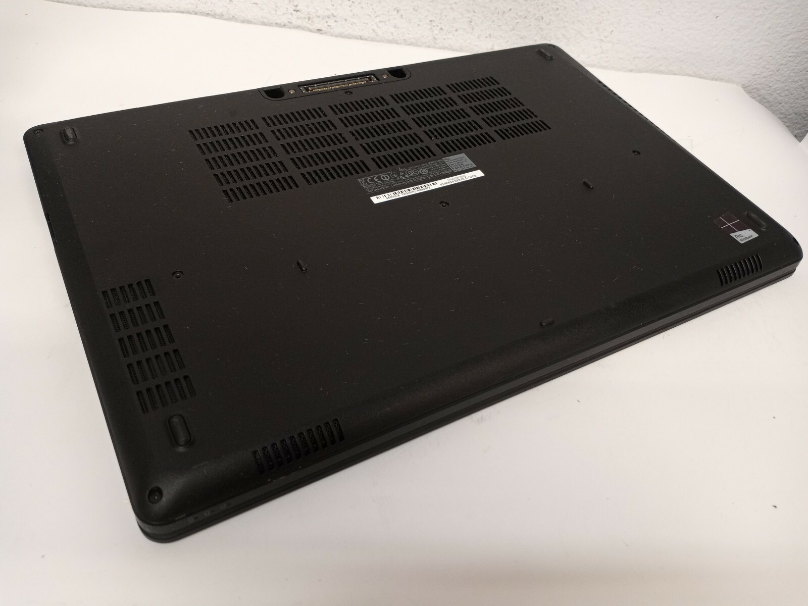 Dell Precision 3510 Laptop 15.6″ Intel Core i7-6700HQ 2.6GHz 8GB 256GB SSD Win10
