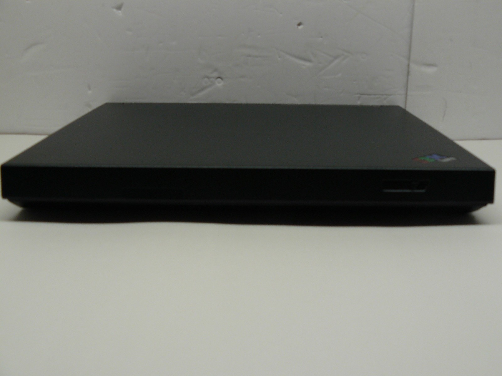 Windows XP Laptop – IBM Thinkpad R51 – Pentium M 1.7GHz, 512MB RAM, 32GB SSD