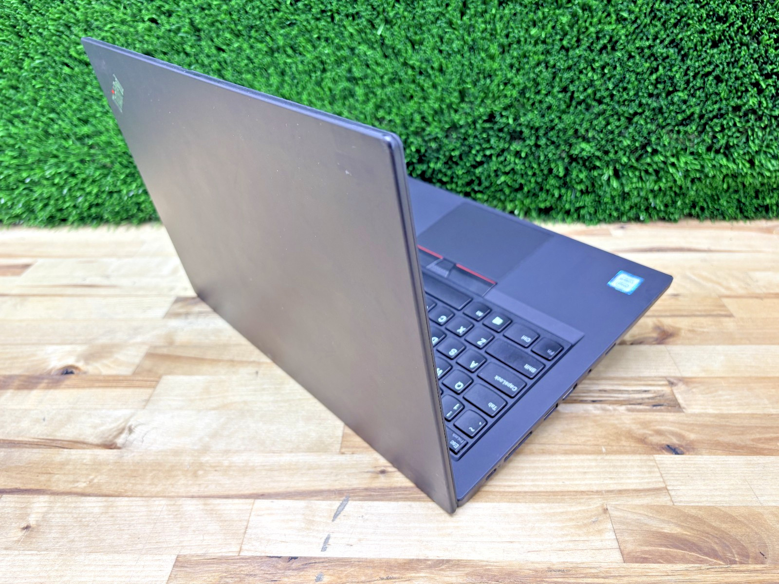 Lenovo ThinkPad T490 Intel i5-8th Gen 1.60GHz 16GB RAM 256GB SSD Windows 11 Pro*