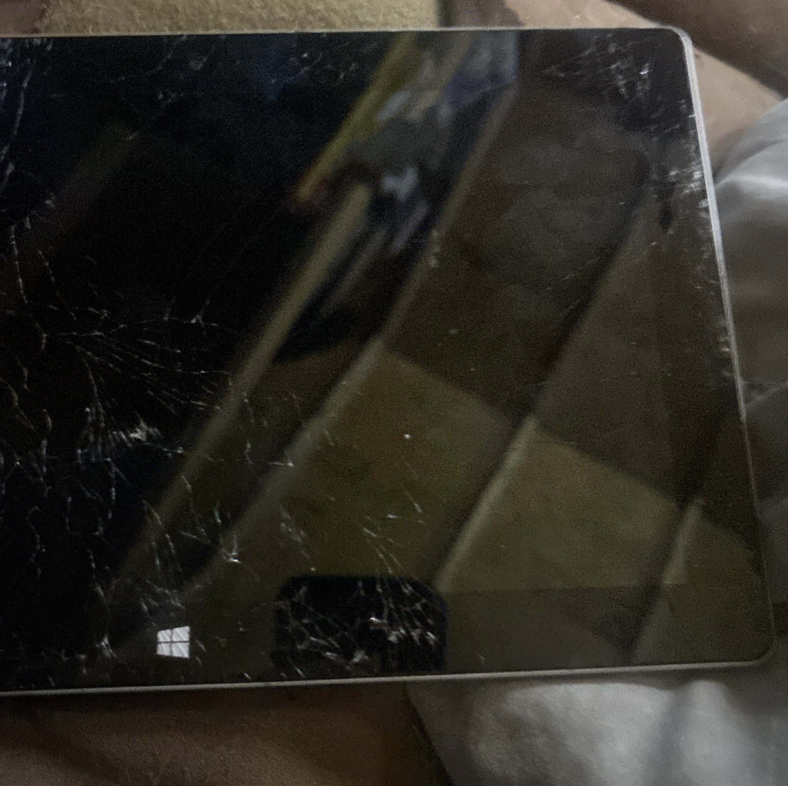 Microsoft Surface Tablet 32GB RT Edition Windows – Grey UNTESTED/PARTS/REPAIR