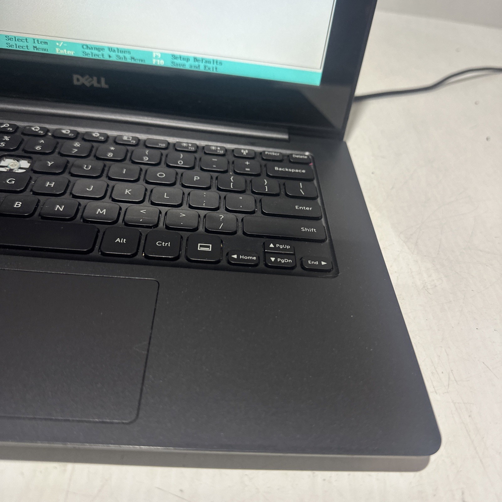 Dell Inspiron 3137 13″ Laptop Intel Celeron 2955u 8gb Ram No Drives Boots Bios