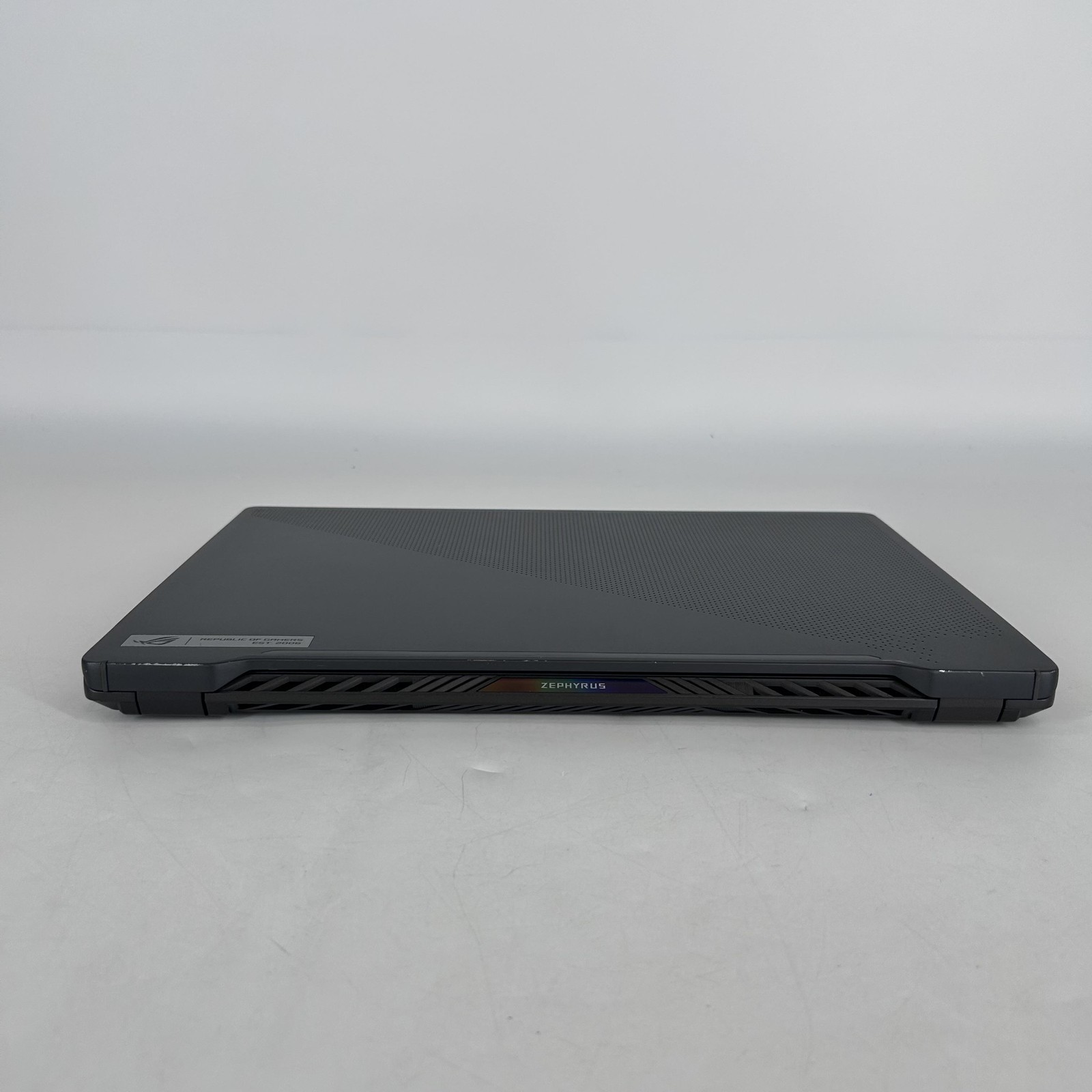Asus ROG Zephyrus G14 GA401 14 FHD 3.2 GHz Ryzen 7 5800HS 16GB 512GB GTX 1650