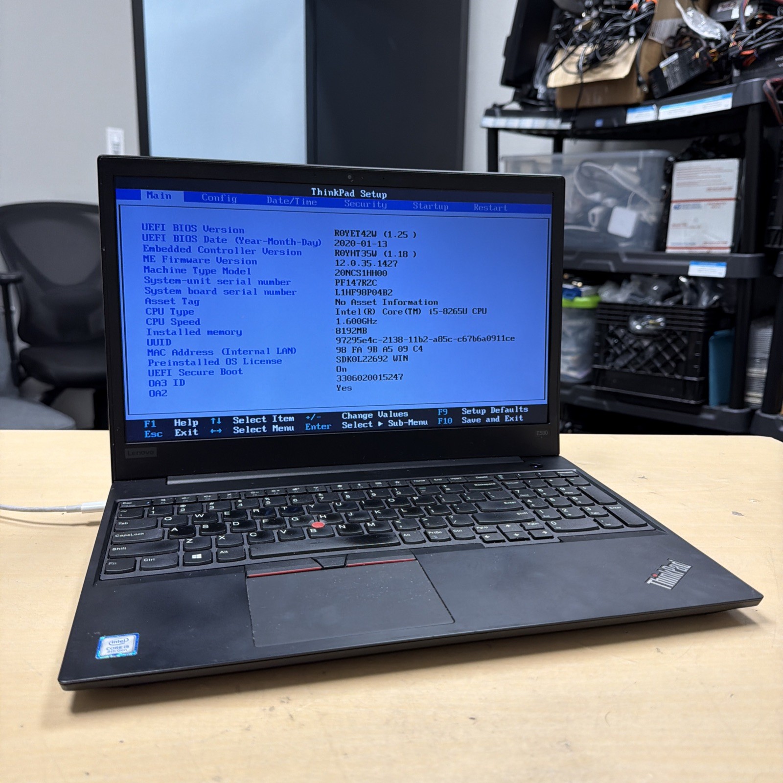 *PARTS Lenovo ThinkPad E590 i5-8265U 8GB RAM NO HD/OS
