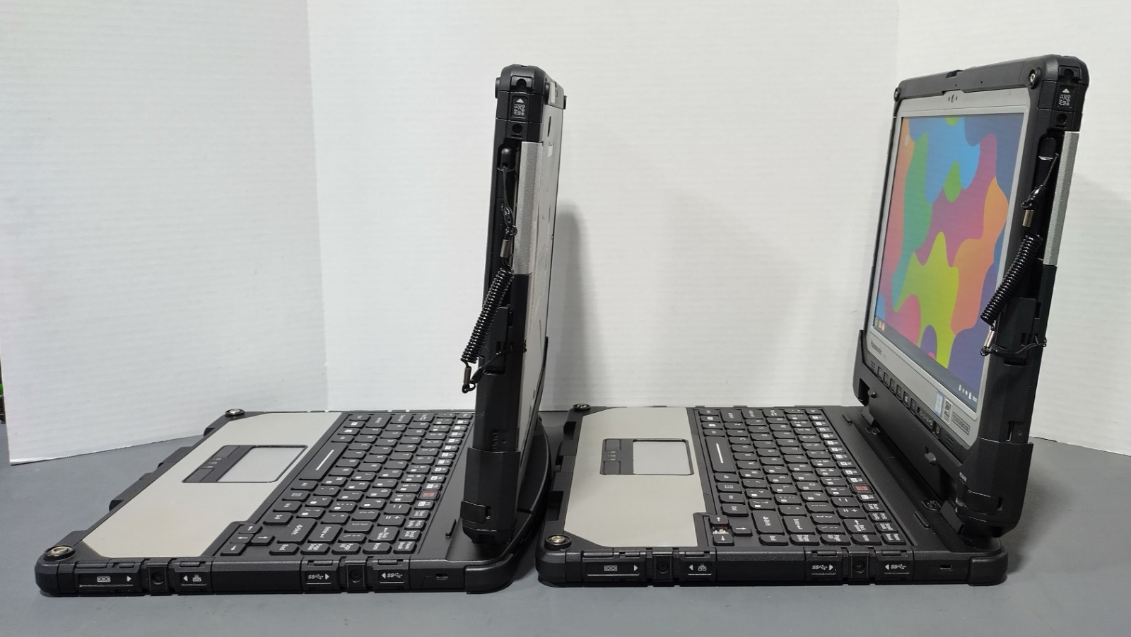 Panasonic Toughbook CF-33 12″ 2.4GHz i5-6300U 8GB RAM 256GB SSD No OS Lot of 2