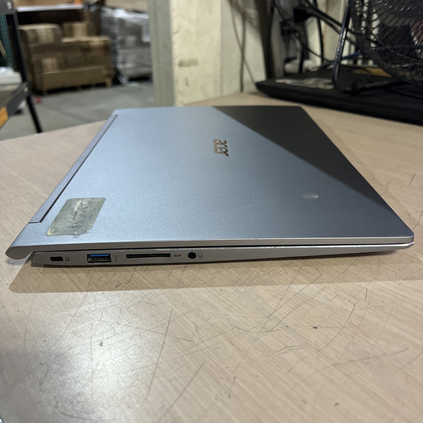 ACER SWIFT 3 INTEL CORE I5 8TH GEN 8GB RAM NO HD ,