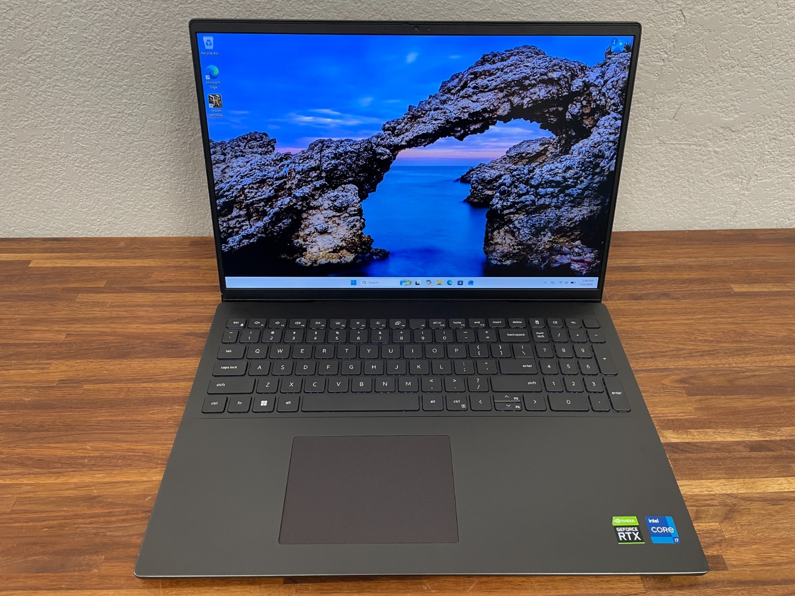 Dell Vostro 7620 16″ i7-12700H 16GB RAM 1TB SSD RTX 3050 Ti Win 11 Pro