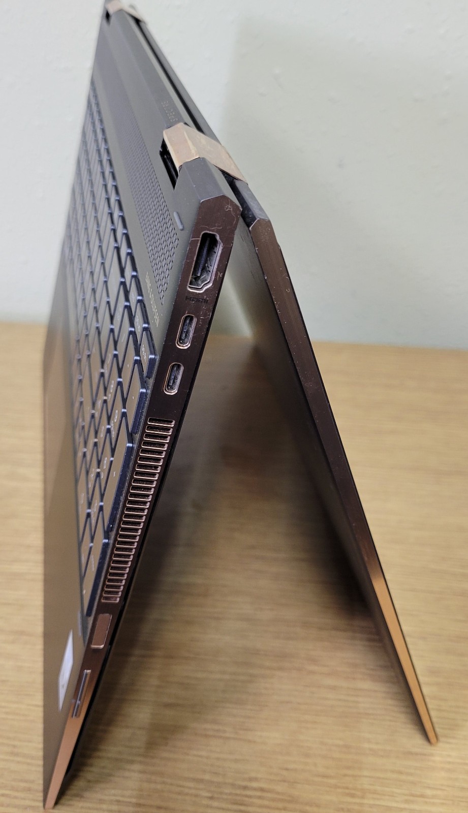 (Lot of 2)HP Spectre X360 i7-8705G 3.10GHz 8GB 4k Radeon Vega M GL No OS/SSD/HDD