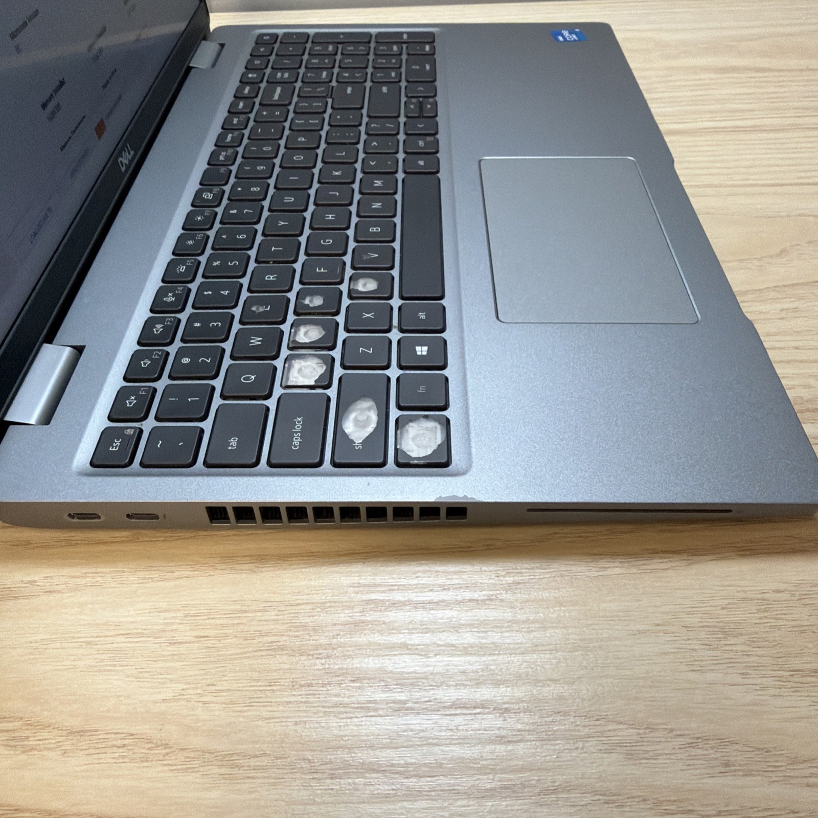 Dell Latitude 5520 i5-1145G7 16GB 512GB SSD 15″ FHD Win11 Fair