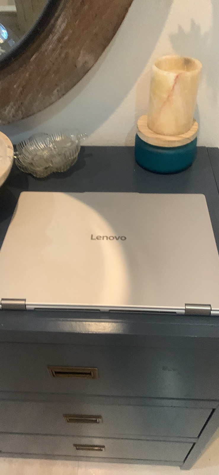 Lenovo Yoga 7 2-1 co-pilot