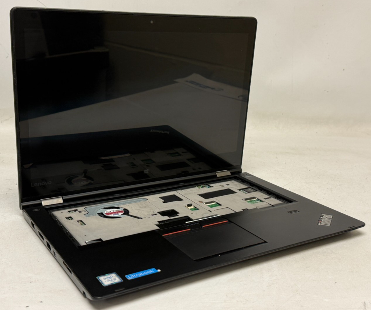Lenovo ThinkPad Yoga 460 2in1 (i5-6200u – 8GB RAM – NO OS/HDD) – Lot of 8
