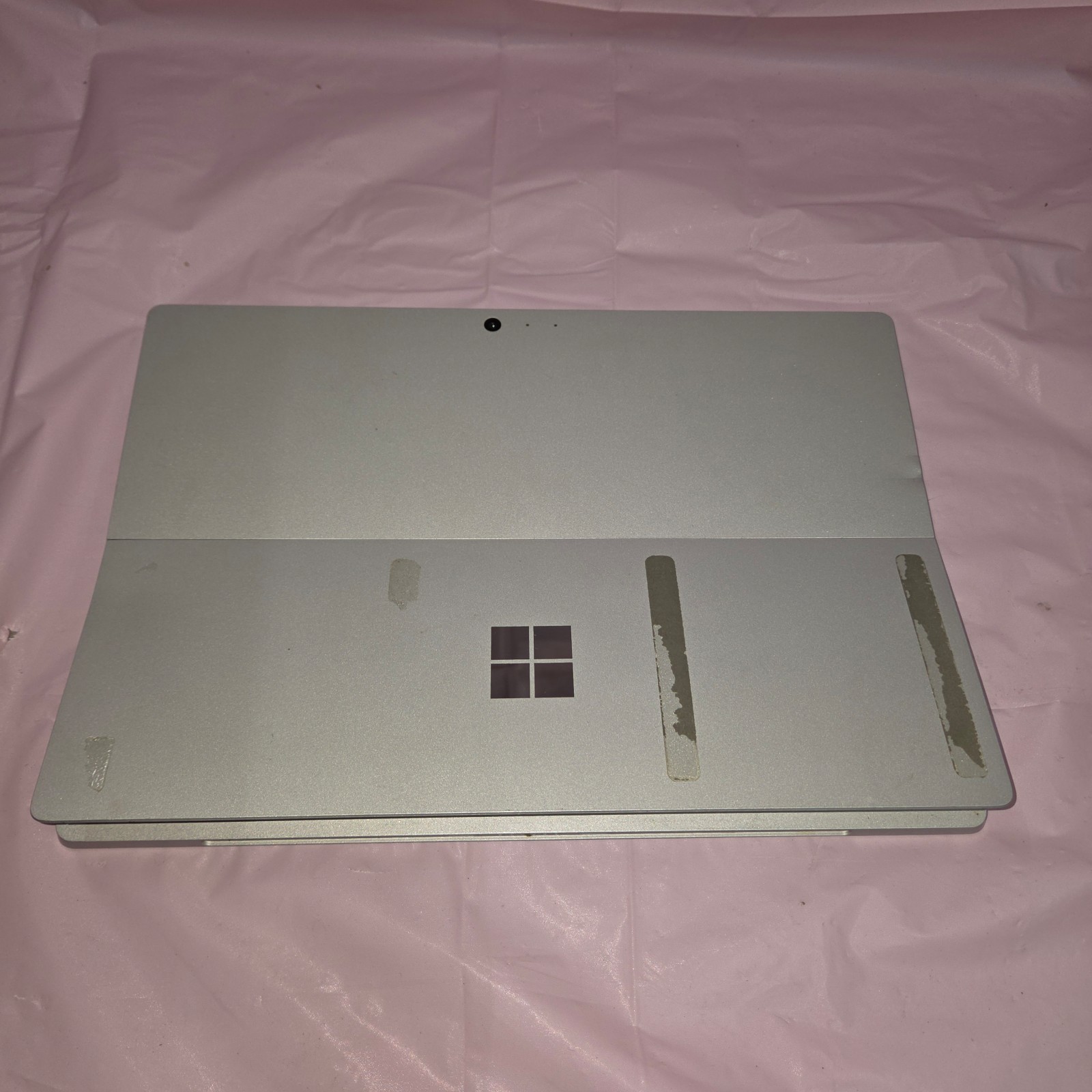 Microsoft Surface Pro 5 1724 128GB Intel Core i5 Cracked Screen For Parts