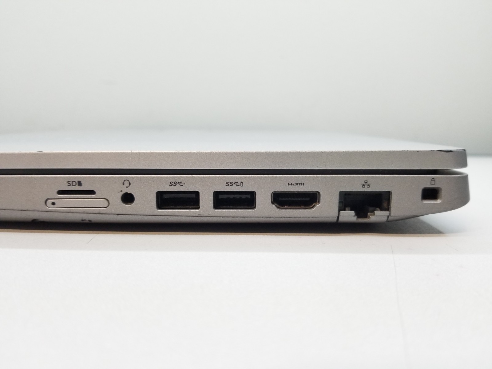 AS-IS Dell Precision 3551 15.6″ i7-10850H 2.7GHz 8GB RAM 256GB NVMe Win11P READ