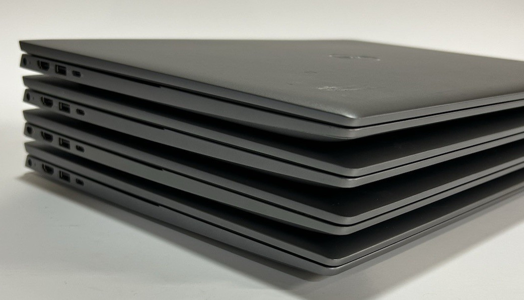 LOT OF 4 Dell Vostro 5620 16″ Laptop Core i5-1240P – 8GB RAM – 256GB NVMe – W11P
