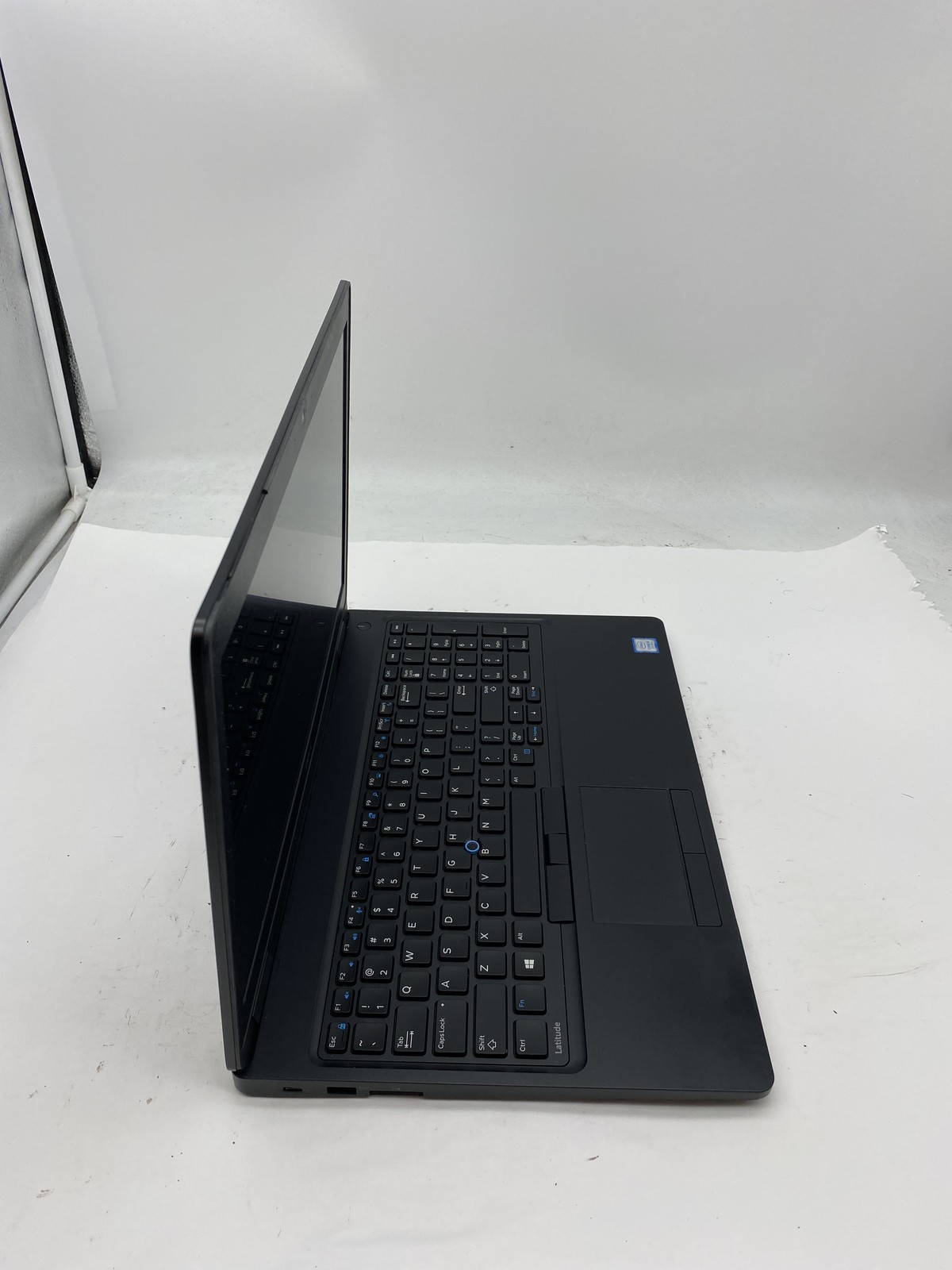 Dell Latitude 5580 Laptop Intel Core i5 7200U 2.5GHz 4GB RAM – No HDD