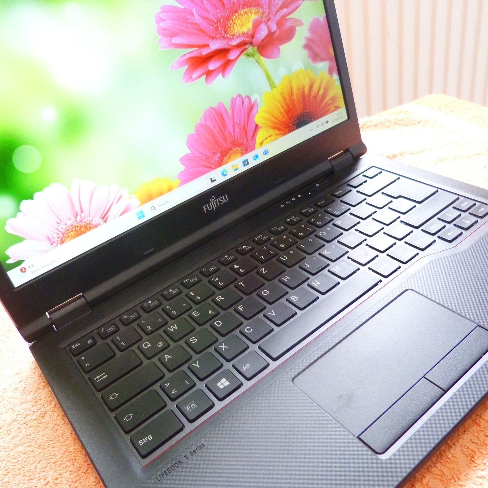 Fujitsu E549 14″ FULLHD l 16GB RAM NEW l SSD Windows 11 l HDMI USBC 8Gen i5