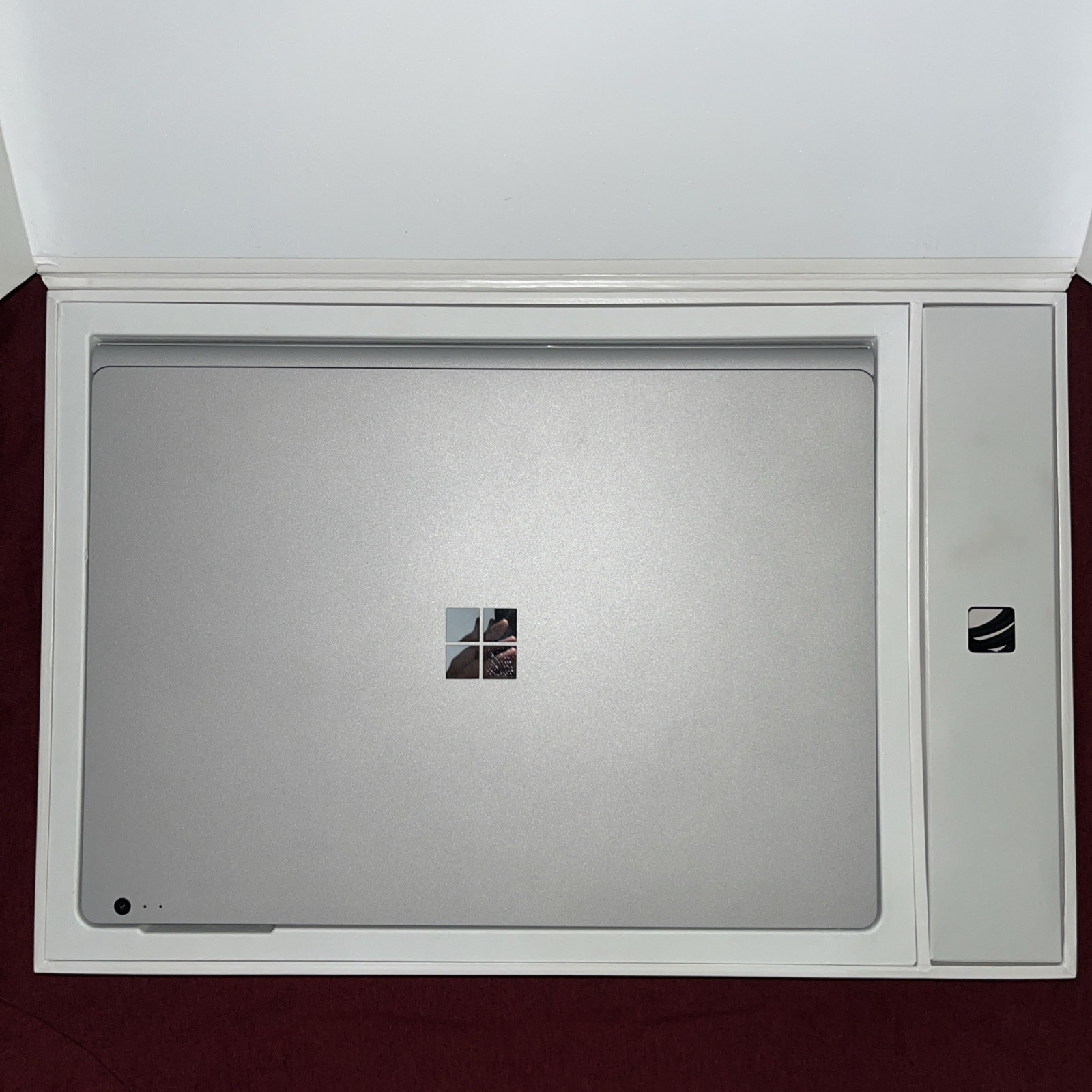 Microsoft Surface Book 13.5 inch 256GB Intel i5 6th Gen 2.40GHz 8GB RAM NVIDIA