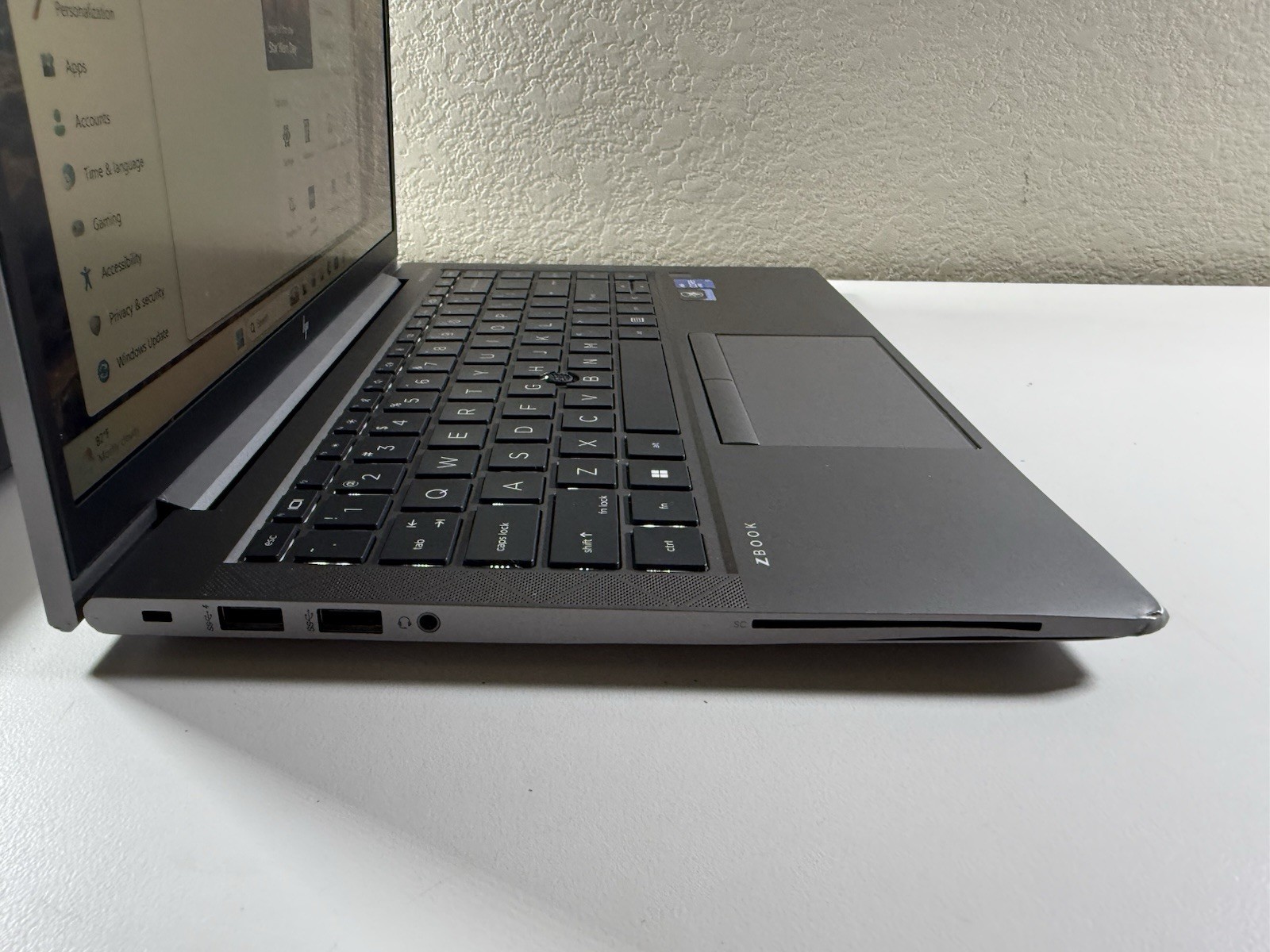 HP ZBook Firefly G8 14″ FHD Intel i5-1145G7 16GB DDR4 256GB SSD W11P Laptop