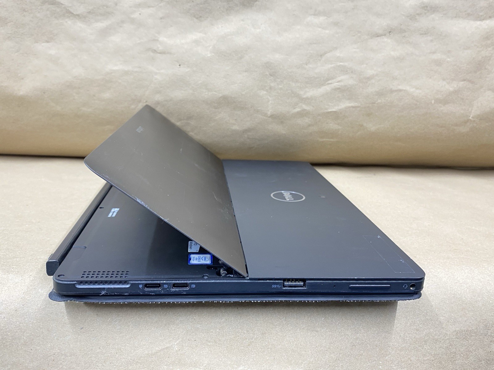 Dell Latitude 5285 – 12″ FHD – Touch – i5-7300U – 8GB – 128GB – Win 10 – READ