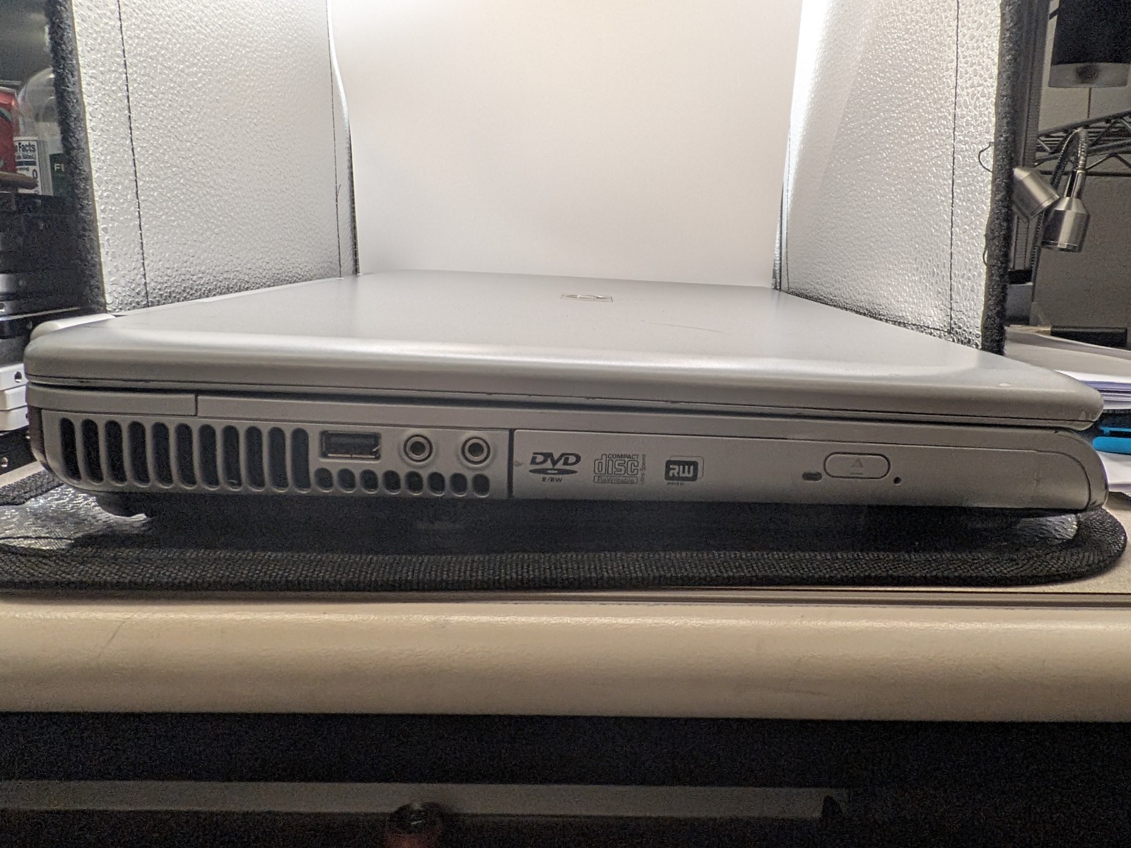 HP Pavilion ZD8000 17″ Vintage Pentium4 3.0ghz XP Laptop | Untested AS IS