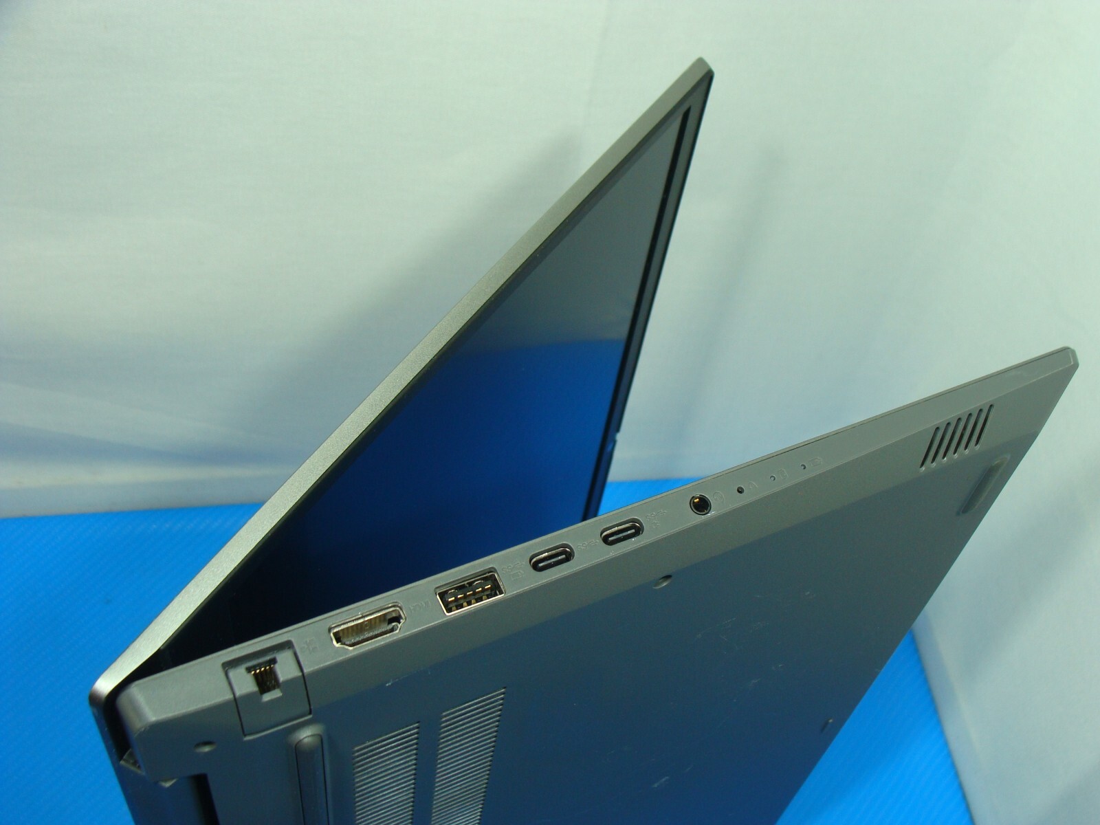 6 cycles Lenovo ThinkBook 15-IML 15.6″FHD i5 10th Gen 1.6GHz 8GB 256GB +Charger