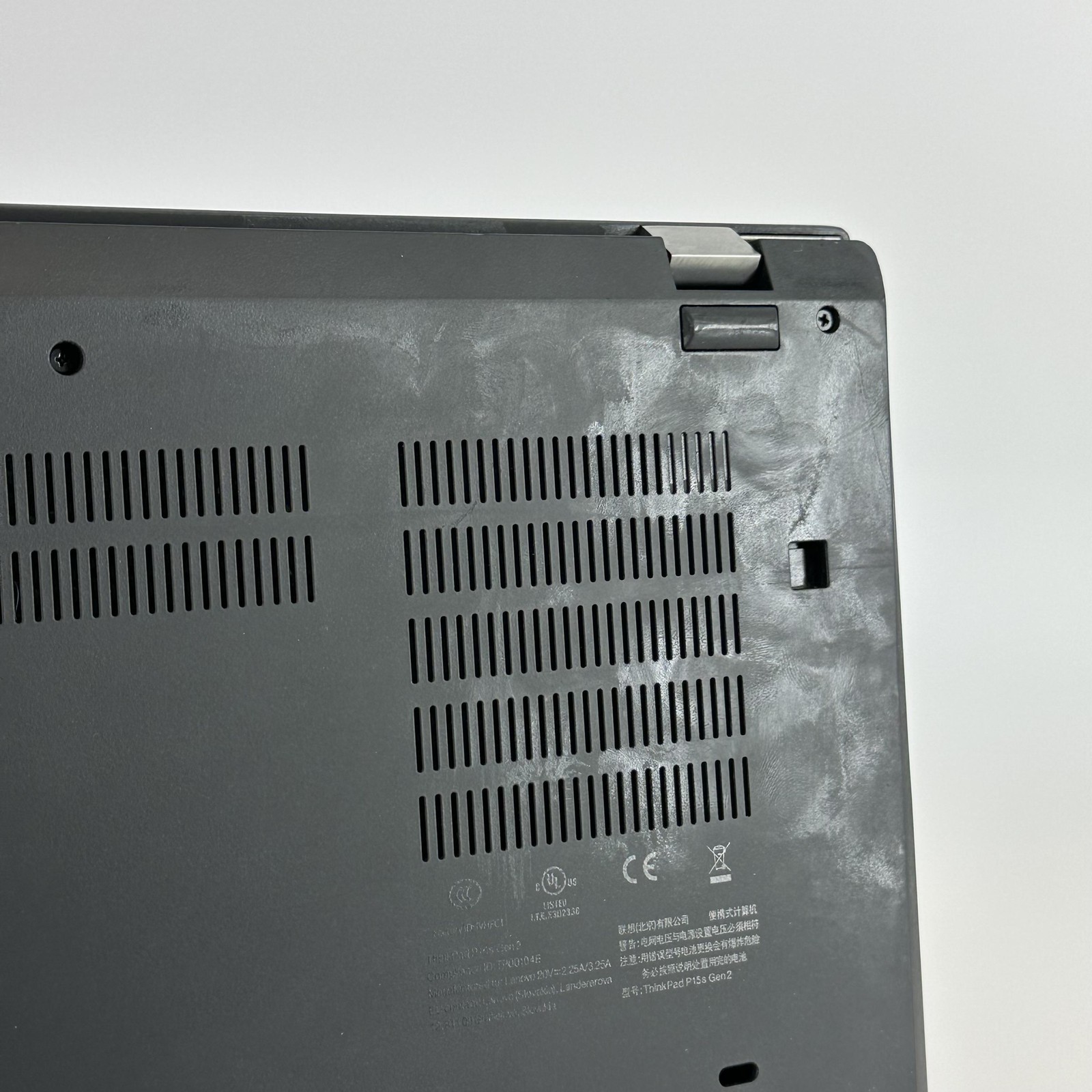 Lenovo ThinkPad P15s Gen 2 FHD i7-1165G7 32GB 512GB SSD Quadro T500 WHITE SPOTS