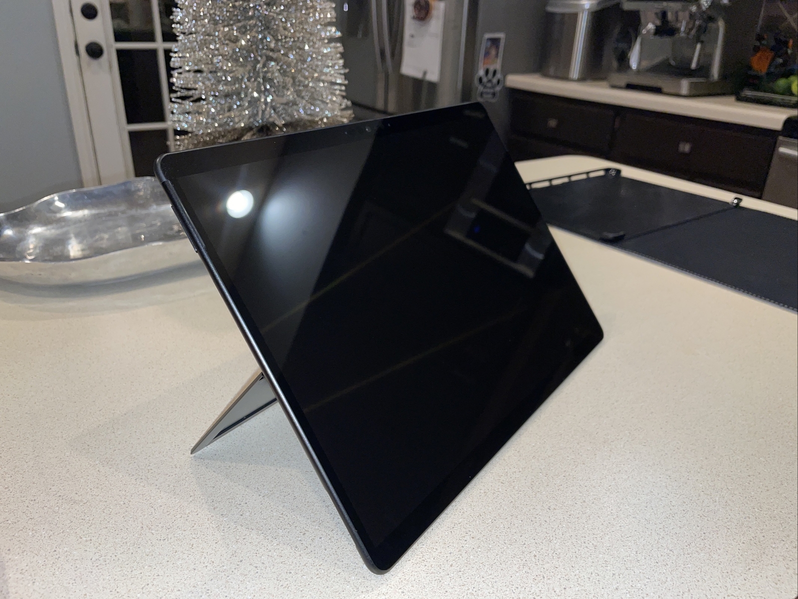 Microsoft Surface Pro X, Model1876, SQ1 Processor,128GB SSD, 8GB Ram, Windows 11