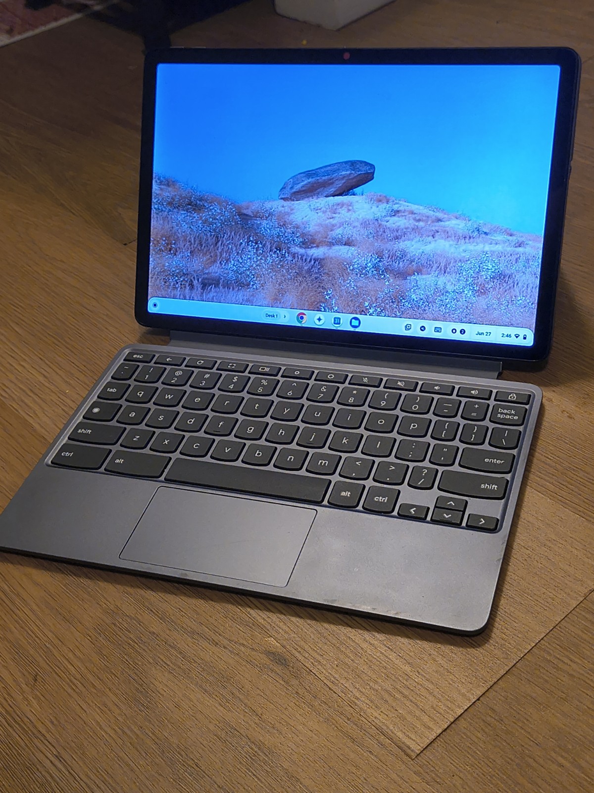 Lenovo – Duet 2-in-1 Chromebook 11″ 2K LCD Touchscreen Laptop