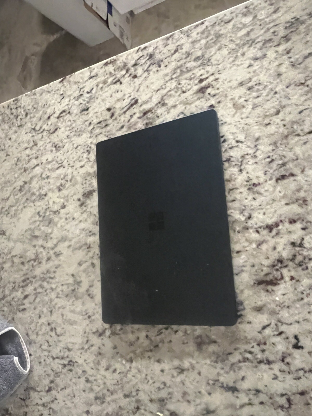 Microsoft Surface Laptop 3 13.5 in (256GB SSD, i5-1035G7, 1.20 GHz, 8GB) Laptop