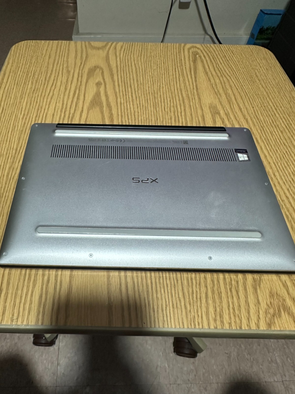 Dell XPS 13 9305 13.3″ Silver 2.8GHz i7-1165G7 16GB RAM 512GB SSD-TouchScreen