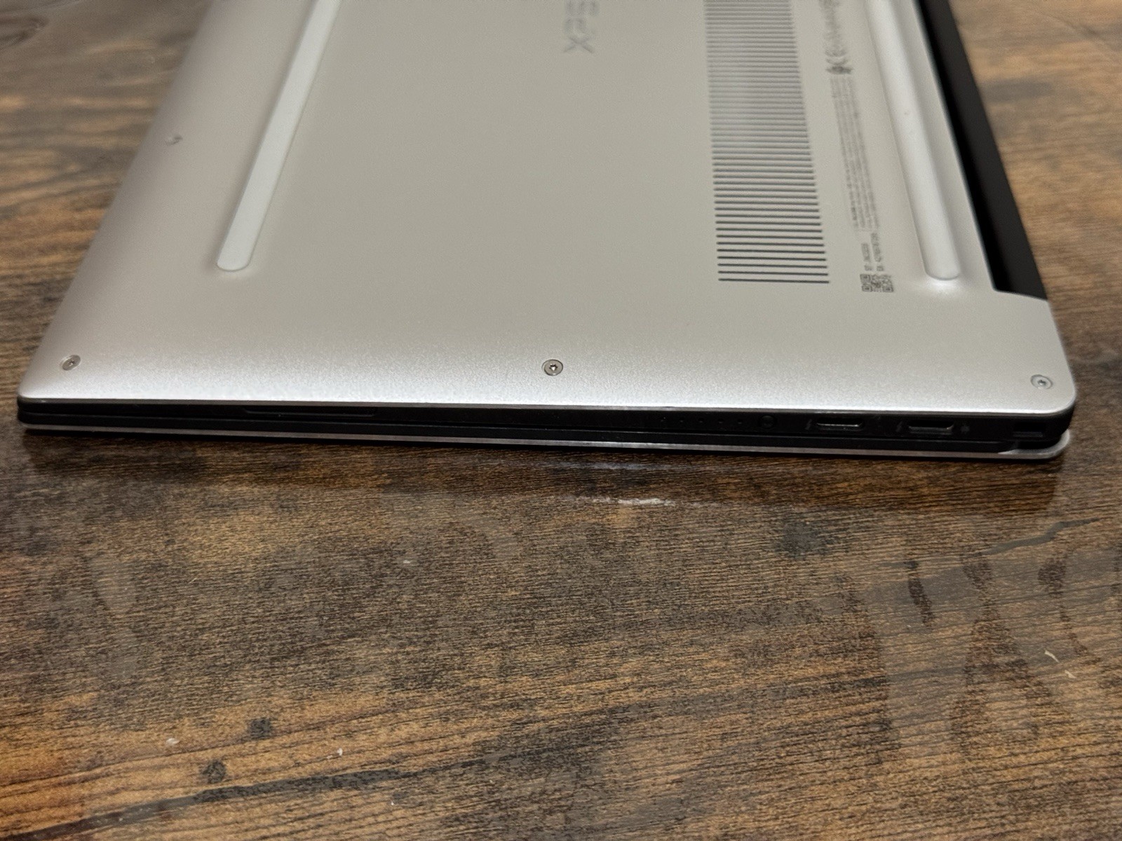 Dell XPS 13 9380 13.3″ i5-8th Gen 16GB 256GB nvme, Win11 Pro, 4K touch, silver