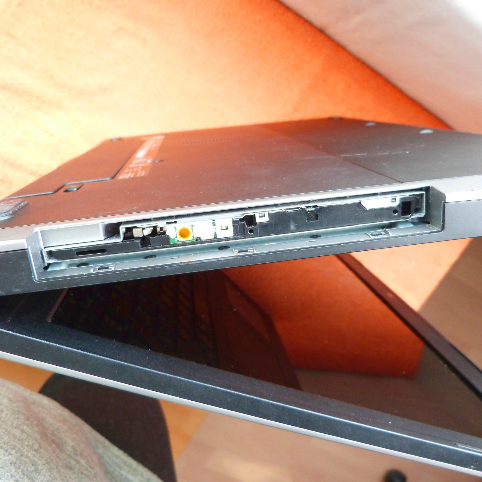 Dell 5748 METAL 17″ PREMIUM l SSD Windows 11 TURBO i7 MaxxAudio PROSound