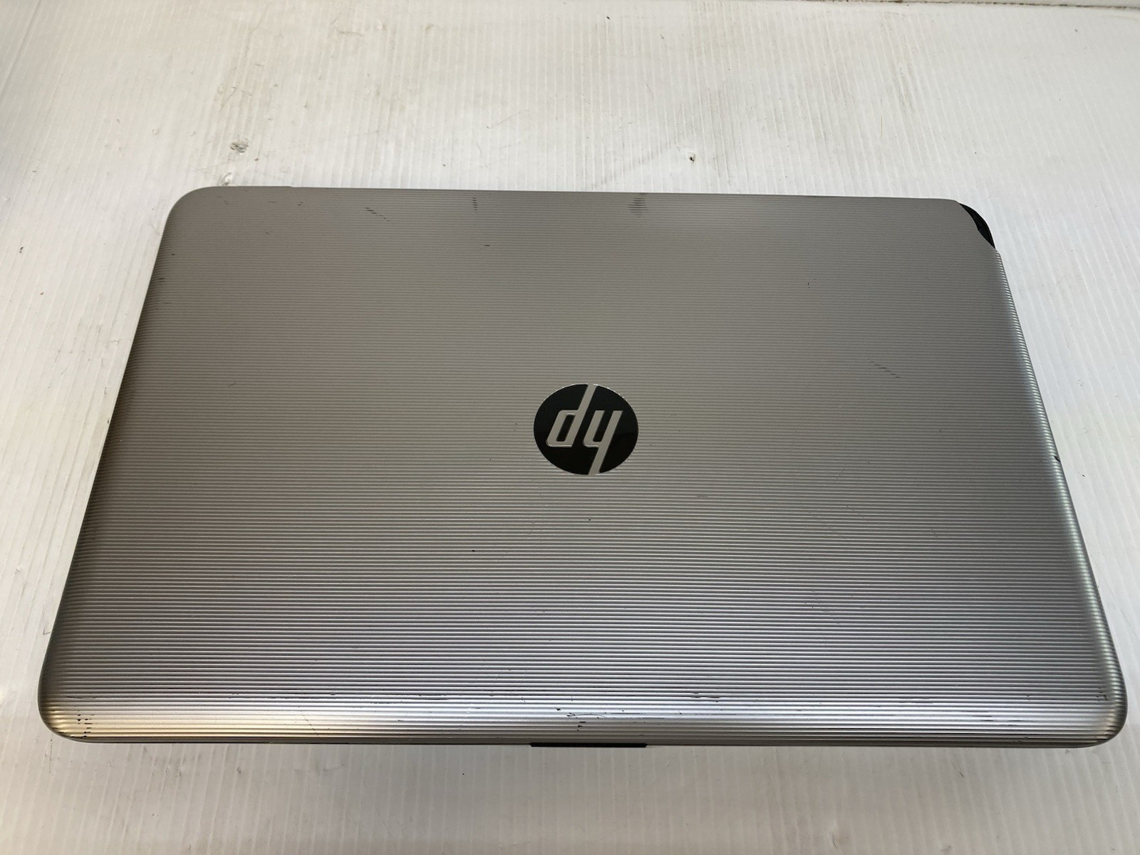 HP 15-ay039wm Laptop Intel Core i3-6100U 2.3GHz 8GB RAM No HDD – Boot to BIOS