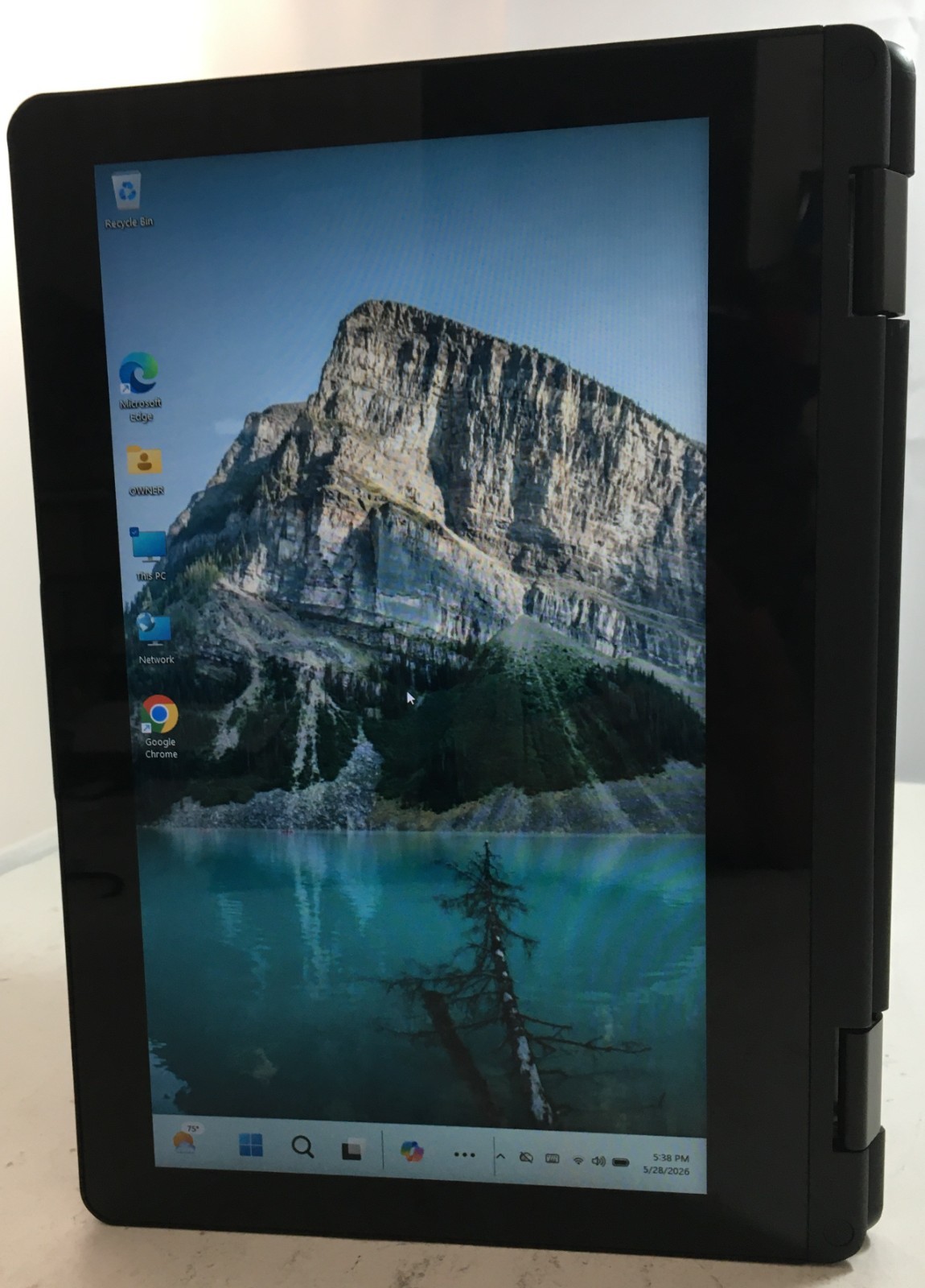 Lenovo ThinkPad 11e Yoga Gen 6 Touchscreen M3-8100Y 1.10GHz 8GB 256GB SSD Win 11