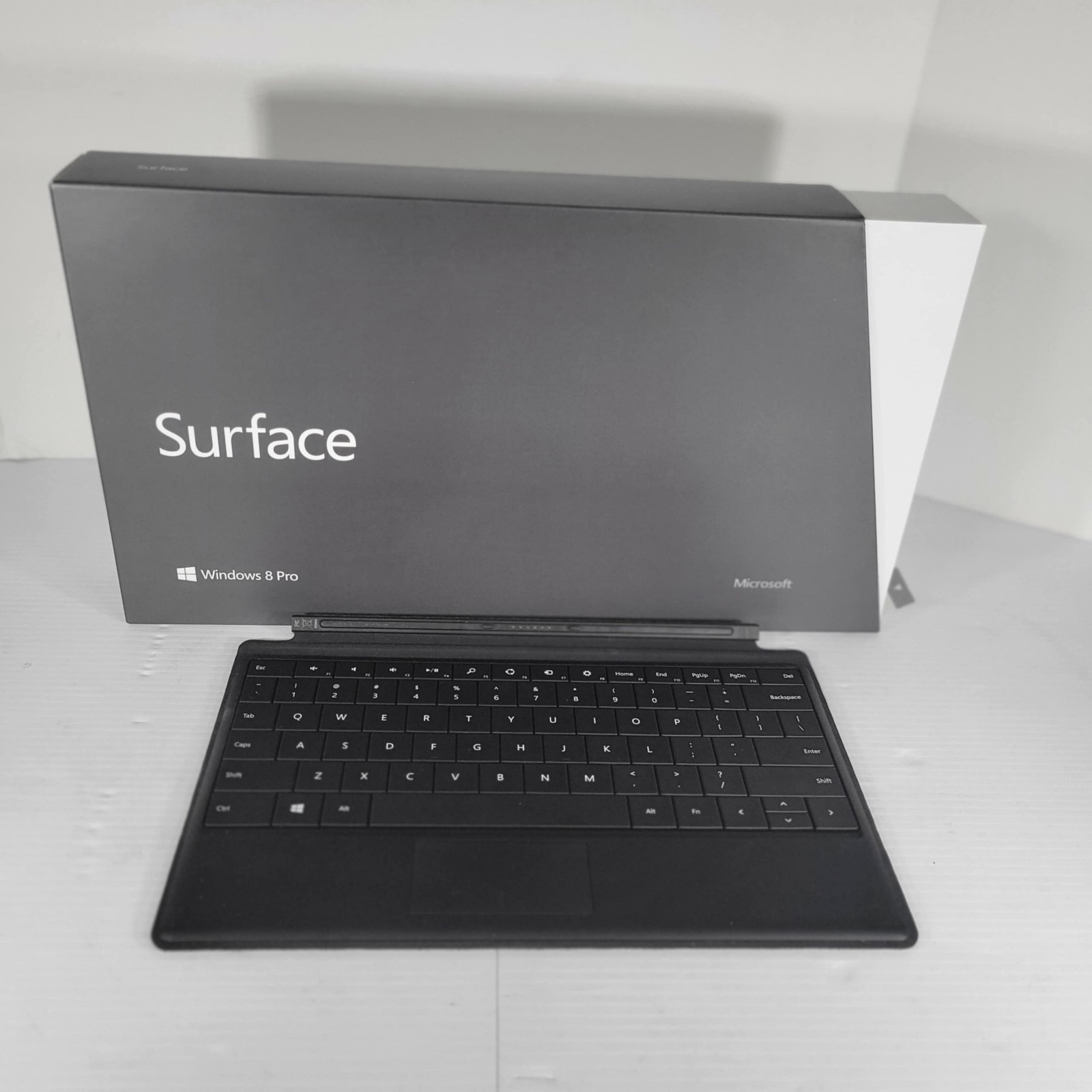 Microsoft Surface Pro Tablet 128 GB Hard Drive 4 GB RAM Windows 8 Pro Model 1514