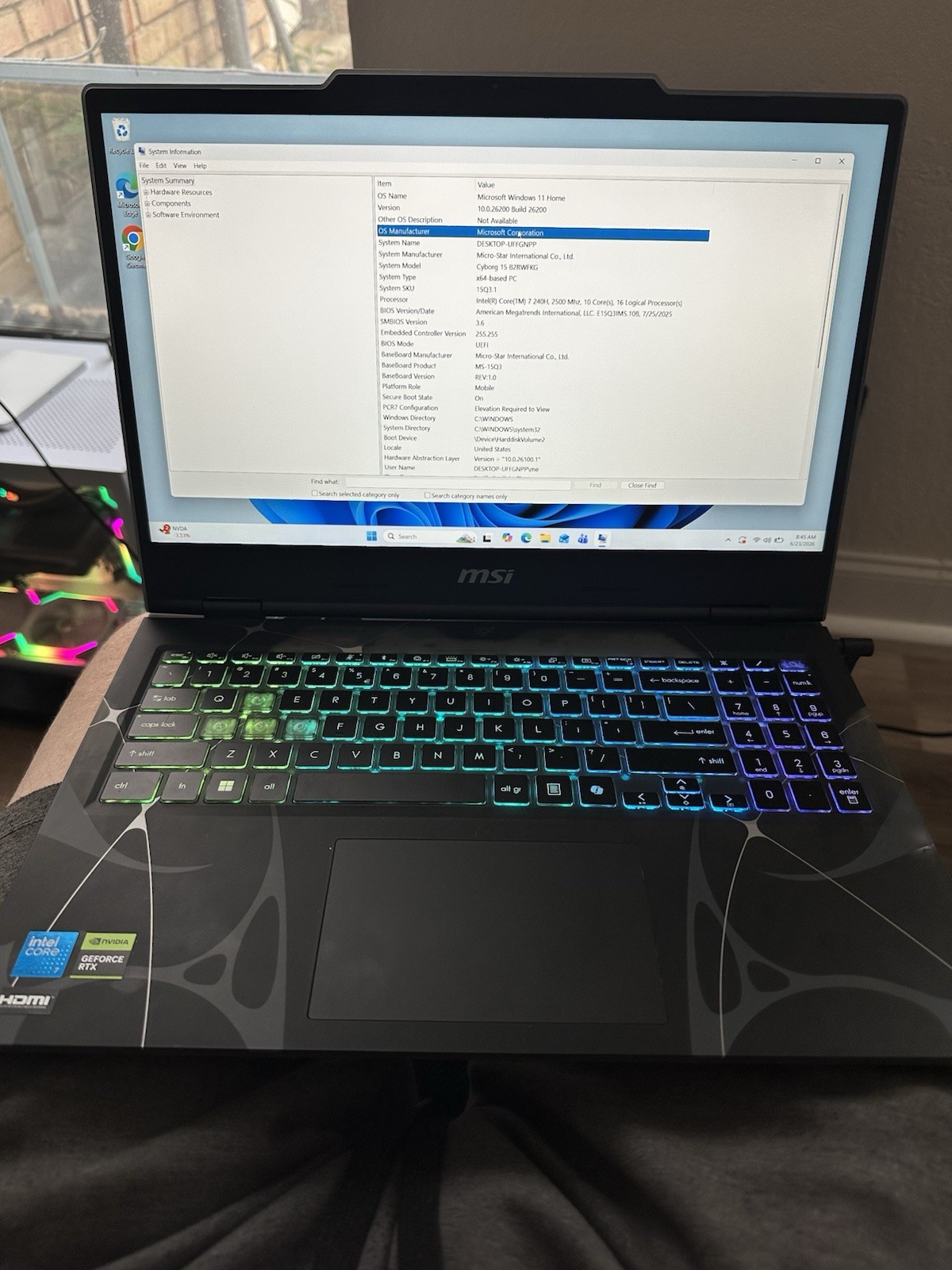 MSI Cyborg 15 B2RWFKG 15.6” i7-240H RTX 5060 32GB RAM 1TB SSD Win 11