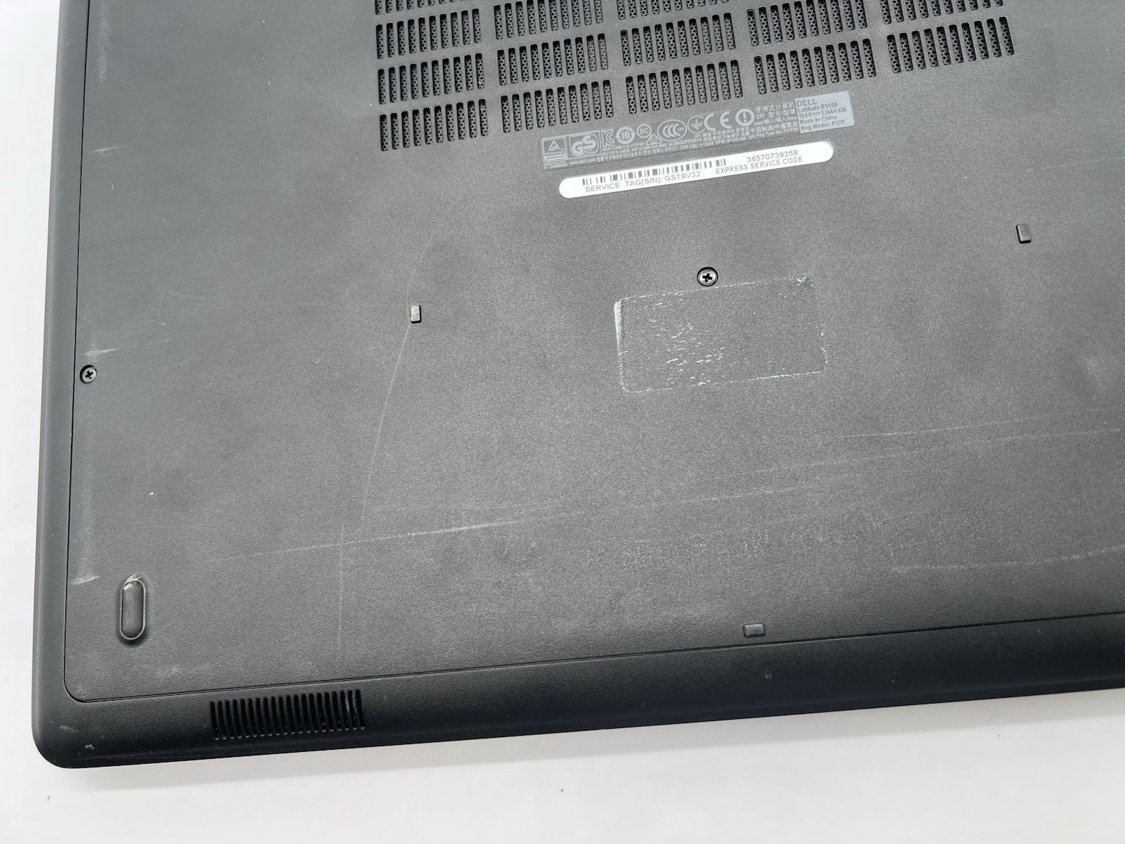 Dell Latitude E5550, i5-5200U CPU @ 2.20GHz, 8GB RAM, 256GB SSD-No OS/Charger