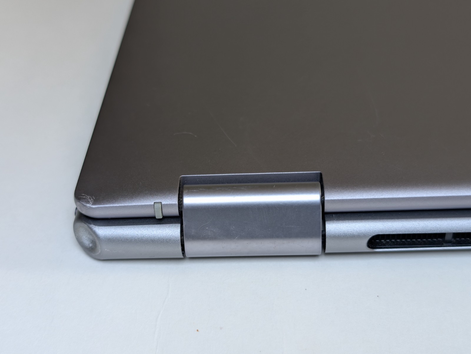Lenovo Yoga 7 16IAP7 – RAM/SSD Unknown *FOR PARTS ONLY*. ~86W~