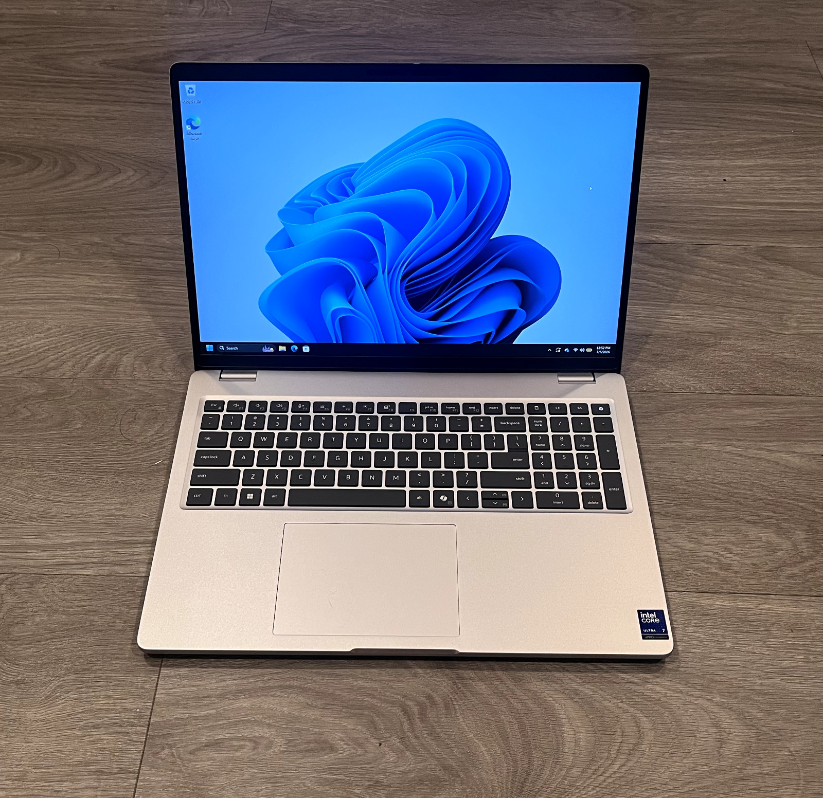 Dell Pro 16″ Plus PB16250 Ultra 7 266V 16GB RAM 512 SSD FHD+ WIN 11 PRO *DECENT*