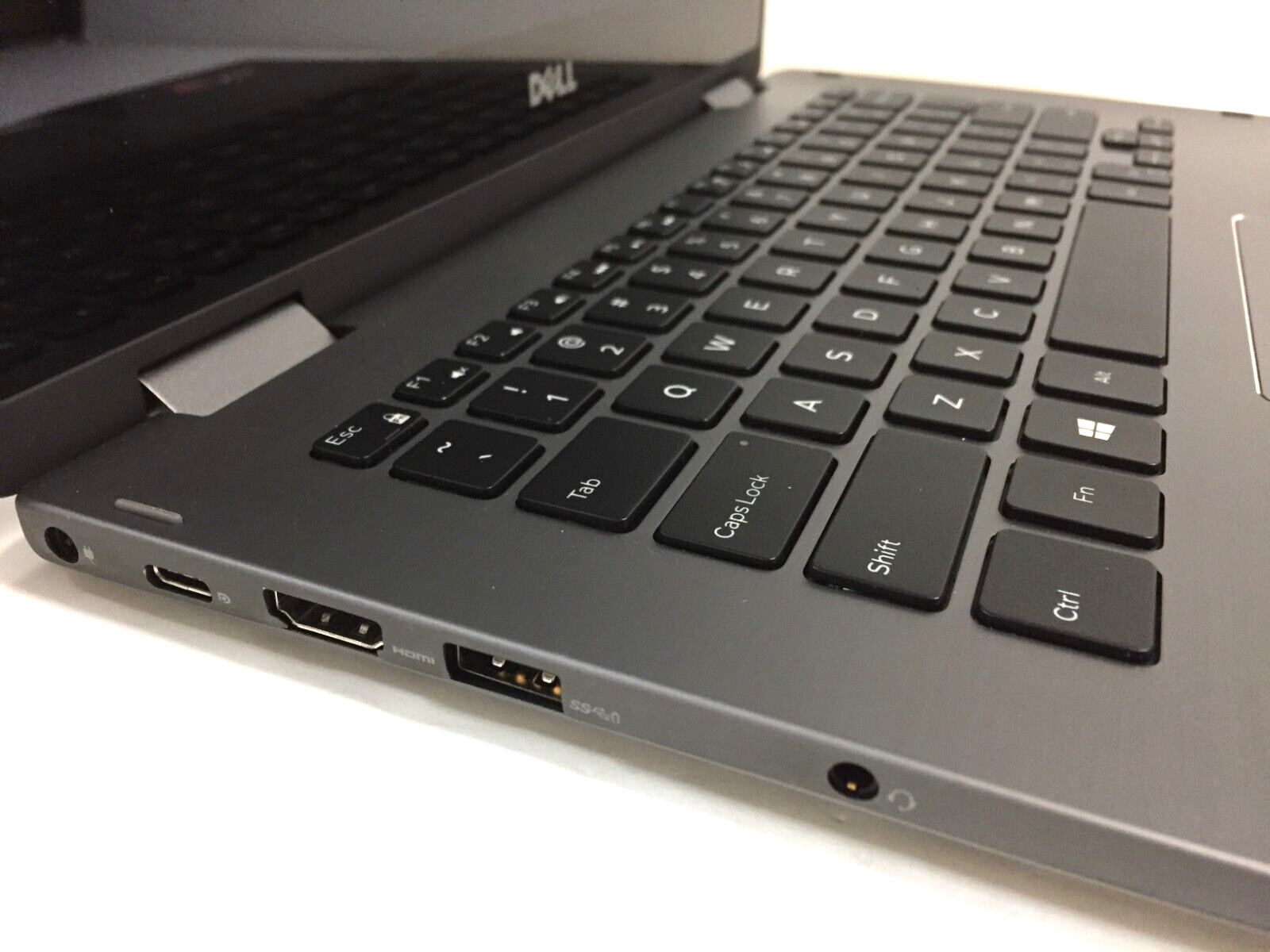 Dell Inspiron 7375 2-in-1 13.3″ FHD Touch Laptop/Ryzen 5 2500U/16GB/256G SSD/W10