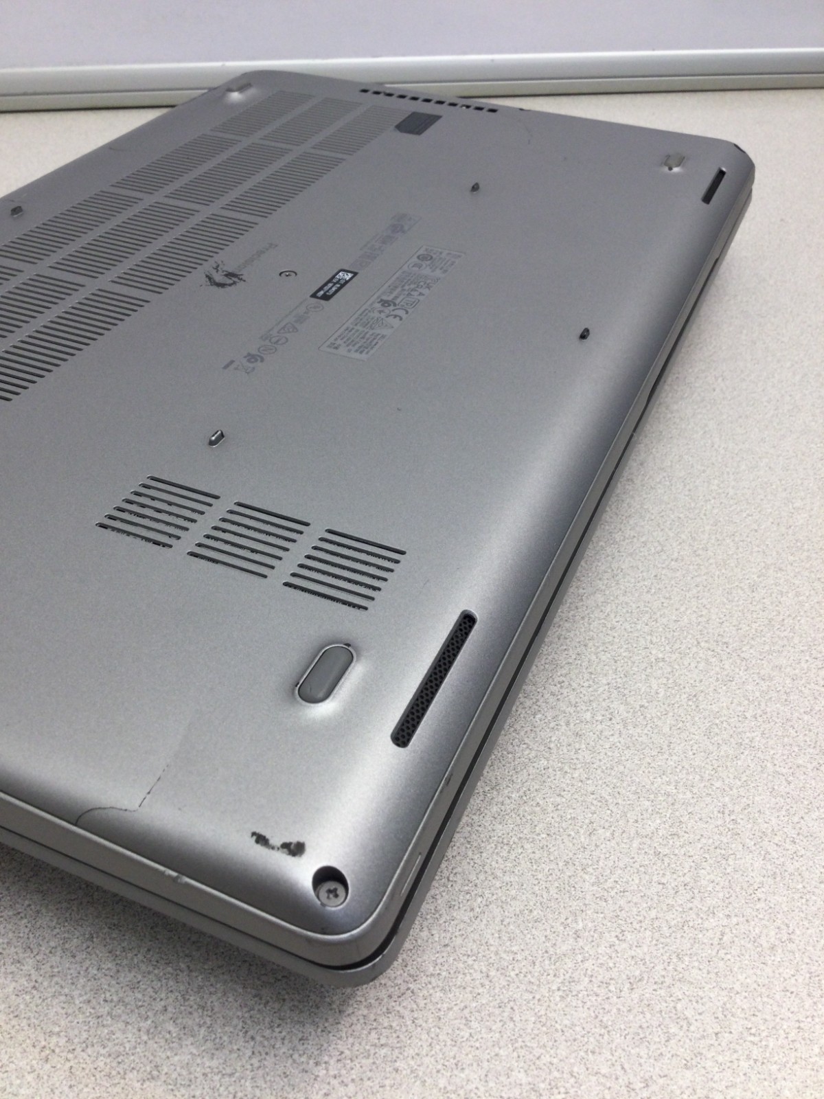 DELL latitude 5510 core i5 10th gen 1.60ghz 1`5.6” 8GB RAM 128GB SSD WIN 11 PRO