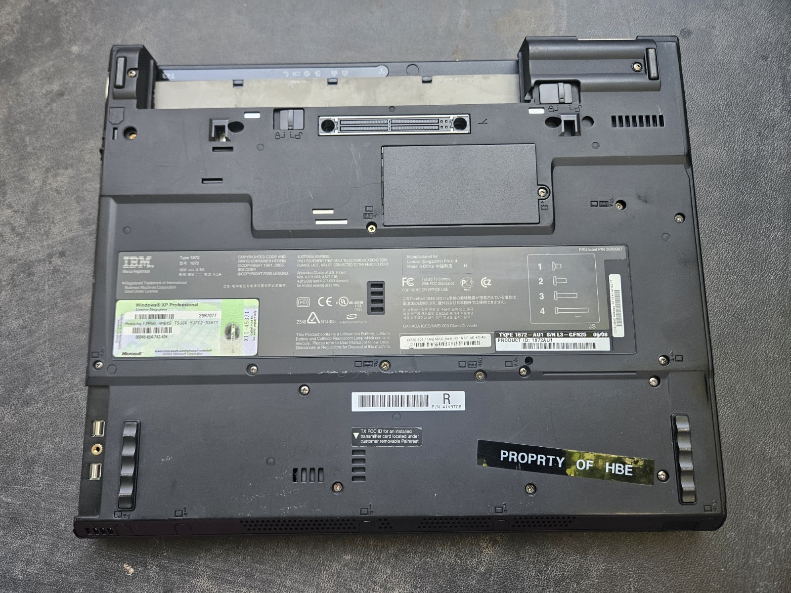 Vintage IBM Thinkpad T43 2669 15” Laptop Intel Pentium CPU, NOHDD/NORAM/NO OS