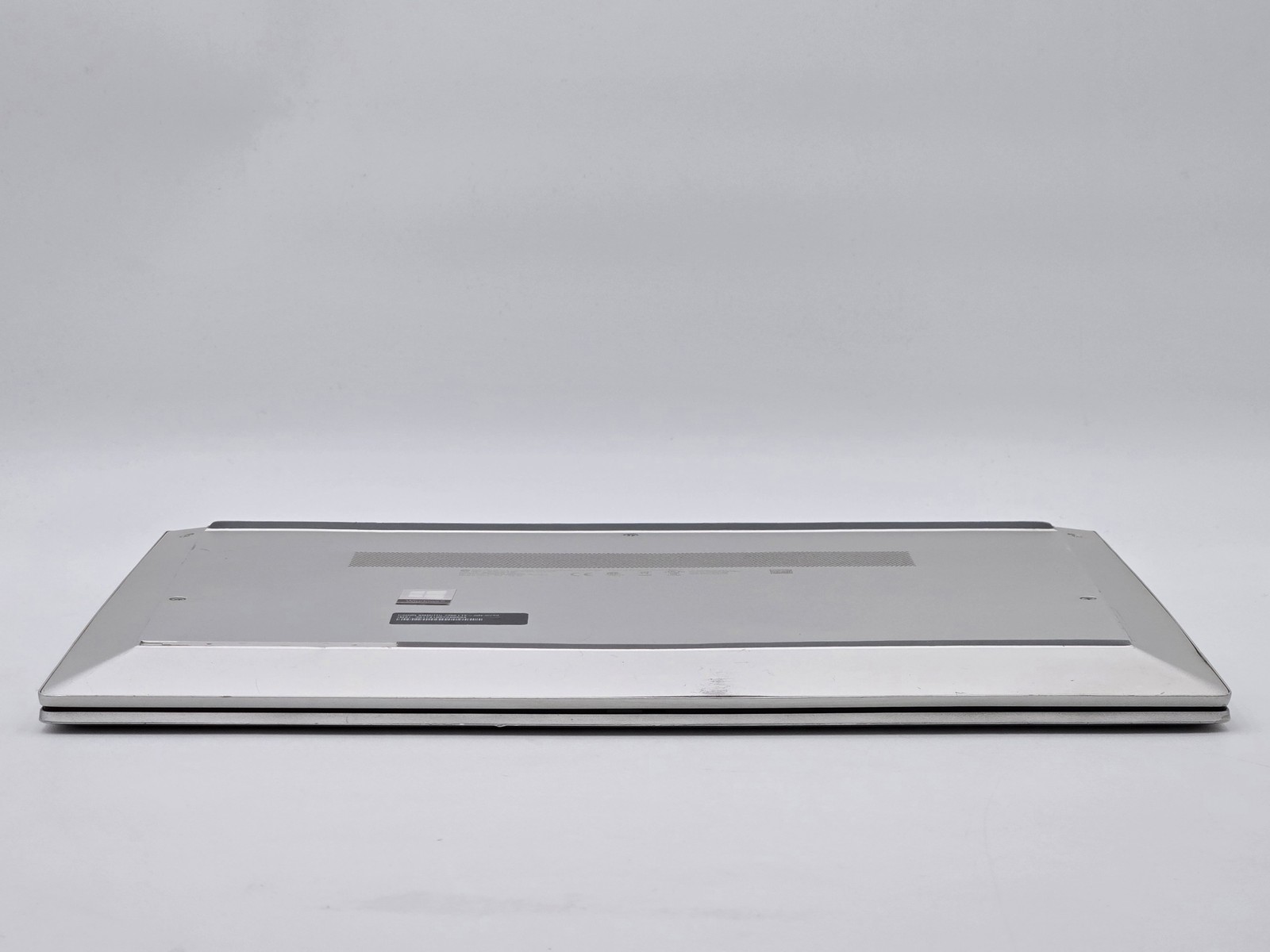 HP EliteBook 845 G7 14″ 1920×1080 Ryzen 5 PRO 4650U 16GB 256GB SSD Win 11 Pro